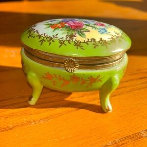 Vintage Signed Norleans Porcelain Trinket Box 1950’s